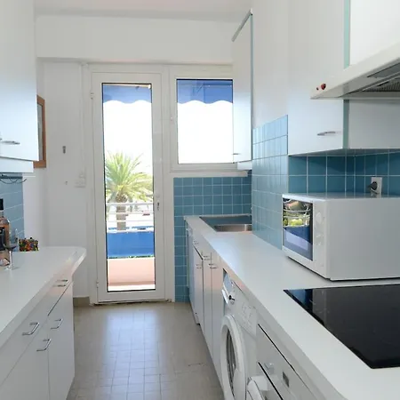 Comfortable Appt For 4 Terrasse Parking Wifi Ac Apartamento *