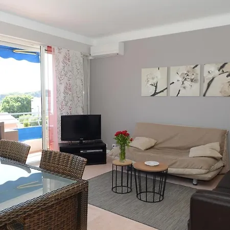 Apartamento Comfortable Appt For 4 Terrasse Parking Wifi Ac Antibes